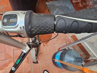 Bici Eléctrica BH VOLT + Batería / Base Carga