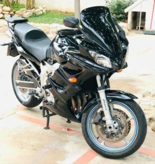 Yamaha FZS Fazer 600 2004 Negra