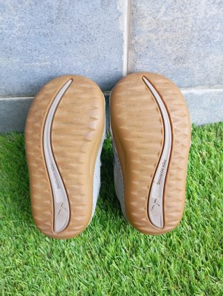 Zapatillas grises T. 20