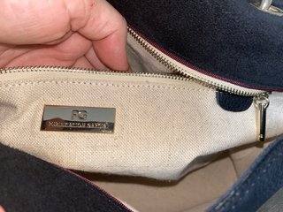 Bolso PG Negro Piel Asa Cadena Dorada