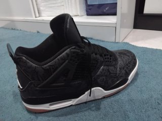 Tenis Jordan Negros y Blancos