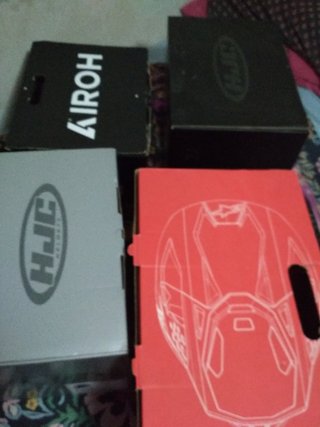 Cajas de Casco Moto HJC, Alpinestars, Airoh