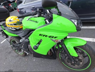 Kawasaki ER6f Verde
