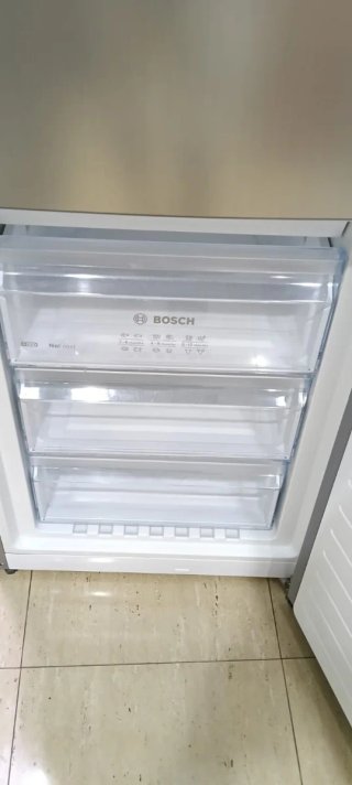 NEVERA COMBI BOSCH NO FROST ENERGÍA A+