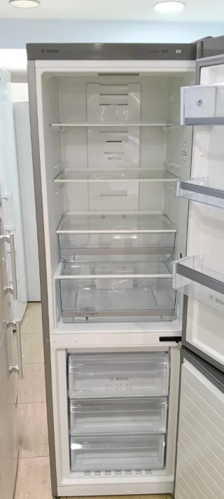 NEVERA COMBI BOSCH NO FROST ENERGÍA A+