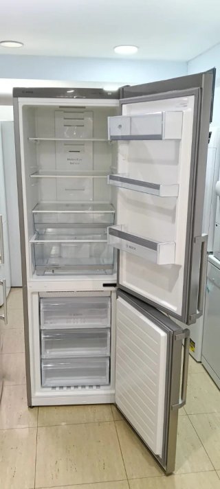 NEVERA COMBI BOSCH NO FROST ENERGÍA A+