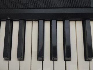 Teclado piano Rockjam RJ761 63 teclas color negro