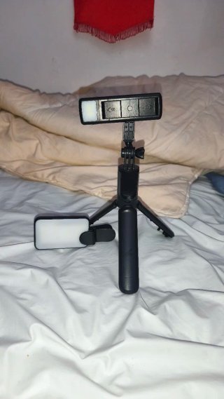 Trípode y Foco LED