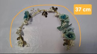 Diadema y corona de fiesta dorada y blanca
