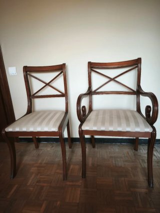 4 Sillas y 2 Sillones Madera Tapizado Beige