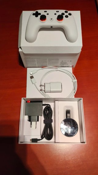 Pack Stadia: Mando + Chromecast Ultra 4K