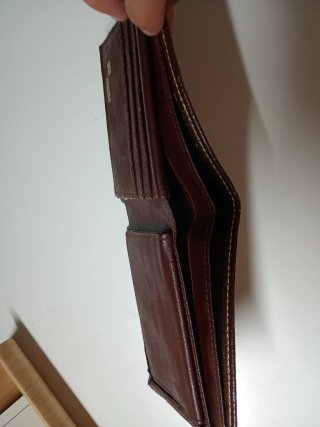 Cartera de piel Cap de Burgos marrón
