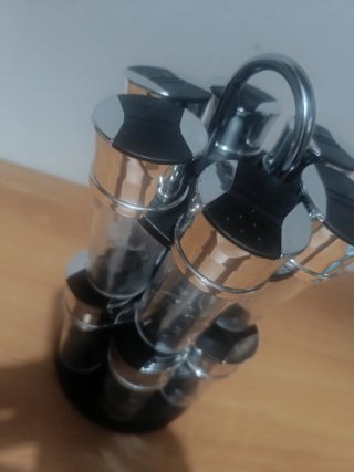 Especiero giratorio negro con 8 botes cristal