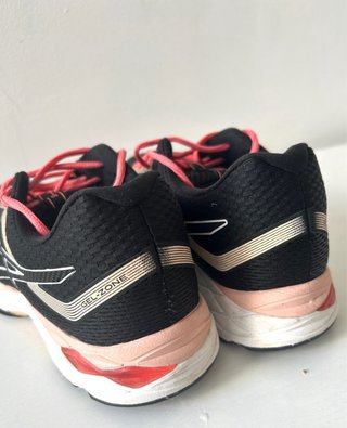 Zapatillas Asics Gel Zone Mujer Talla 42 (26’5 cm)