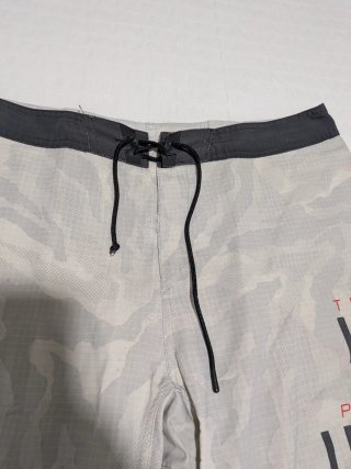 Pantalón Reebok CrossFit Talla 31 Camuflaje