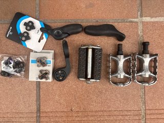 Accesorios Bici: Pedales, Calas y Más