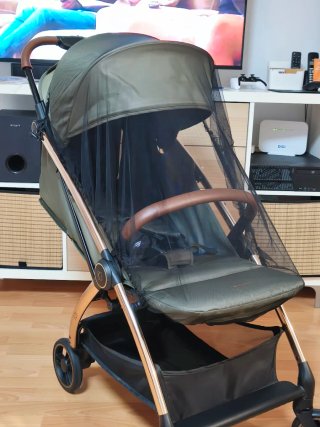 Silla de paseo compacta KikkaBoo Joy