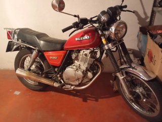 Suzuki GN Roja