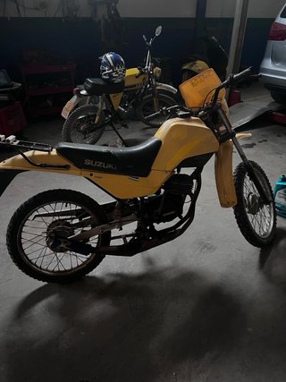 Suzuki 50cc Enduro/Motocross Amarilla