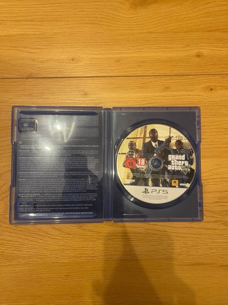 PS5 Slim + 2 Mandos + 2 Juegos