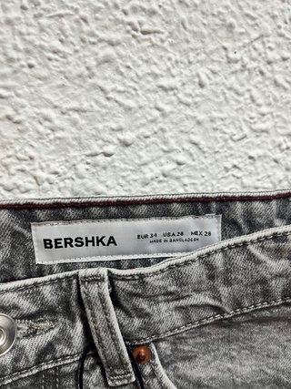 Pantalones vaqueros grises