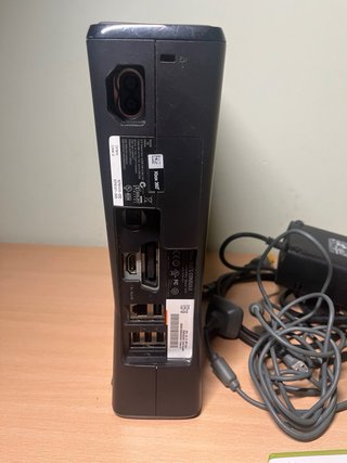 Xbox 360 Slim Negra + Juegos y Mando