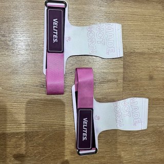 Calleras y muñequeras Velites rosas talla L