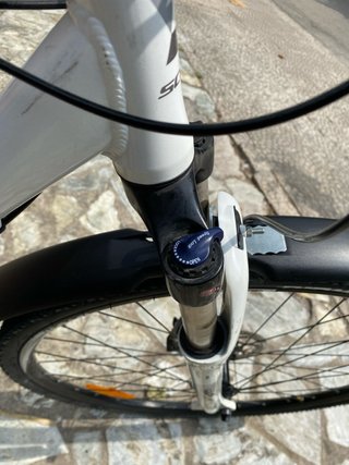 Bicicleta Scott Sportster 30 XL Blanca rueda 700.