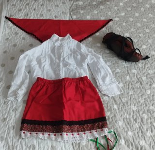 Conjunto trajes tradicionales vascos.