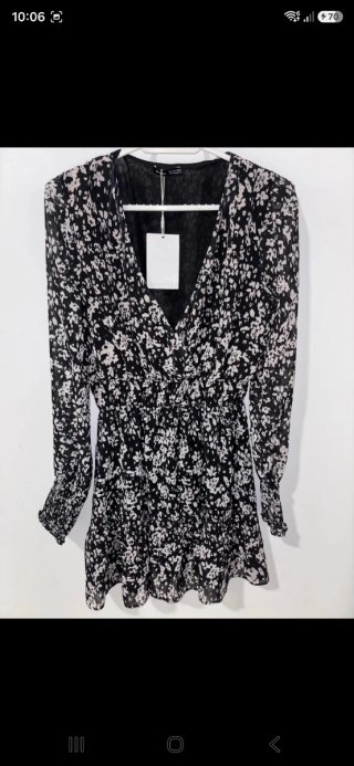 Vestido Bershka estampado floral manga larga