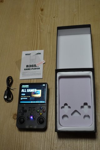 Consola Retro R36S Negra Nueva