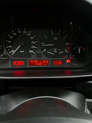 BMW e46 325i
