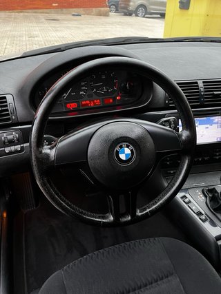 BMW e46 325i