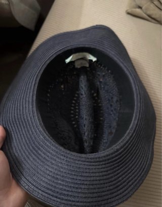 Sombrero de paja azul marino con cinta multicolor