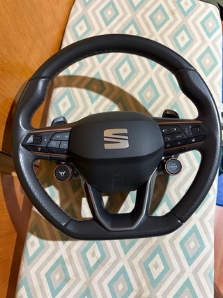 Volante Cuero Cupra con levas + Airbag Seat