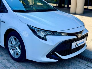 Toyota Corolla 1.8 125H BUSINESS E-CVT