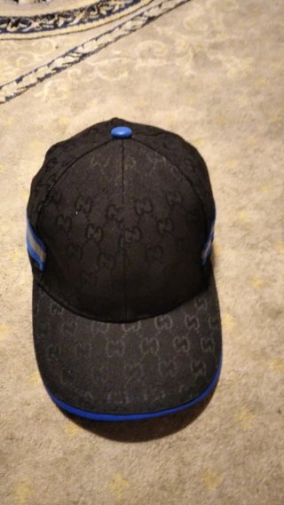 Gorra Negra y Azul
