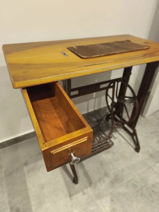 Mesa Máquina Coser Antigua SIGMA