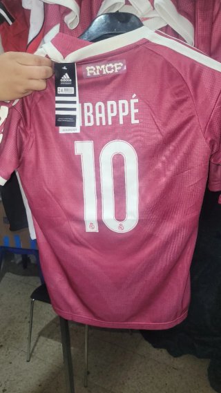 Lote camisetas fútbol equipaciones unas 100 prenda