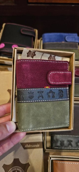 Carteras de piel taurinas