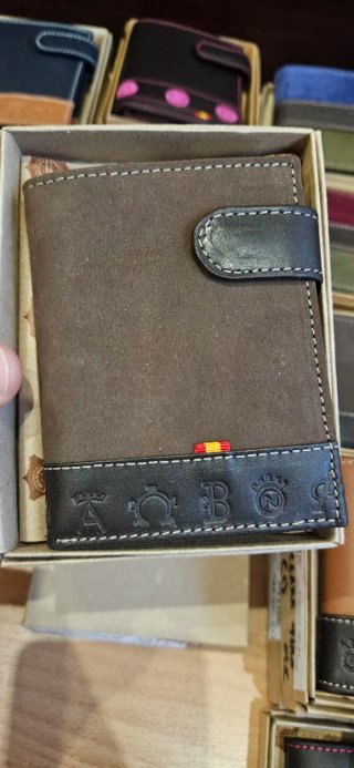 Carteras de piel taurinas