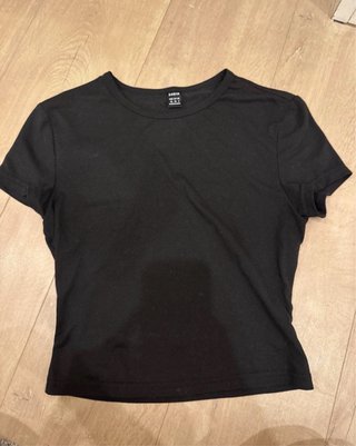 Camiseta SHEIN Negra Talla XS