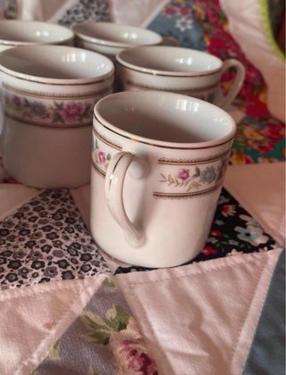 Conjunto 5 Chávenas de Café com Pires em Porcelana