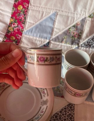 Conjunto 5 Chávenas de Café com Pires em Porcelana