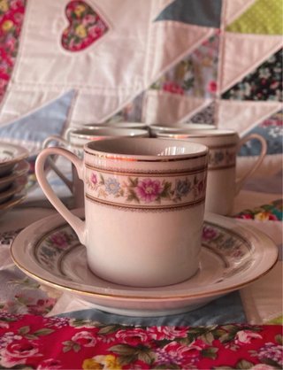 Conjunto 5 Chávenas de Café com Pires em Porcelana