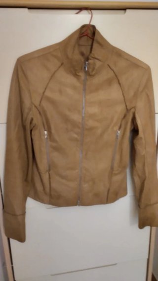 Chaquetas de cuero marrón y beige