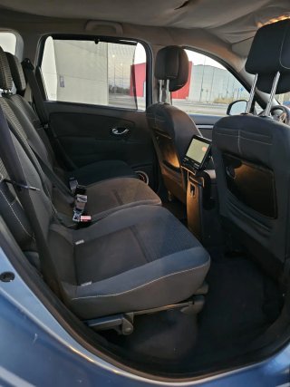 Renault Grand Scenic 2010