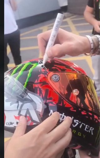 ¡Casco HJC RPHA 1 Fabio Quartararo FIRMADO + Vídeo