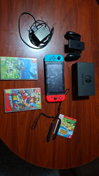 Nintendo Switch + 3 Juegos