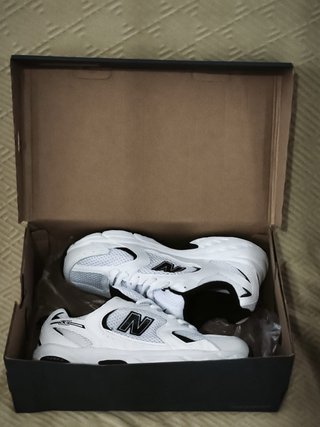 New Balance 530 Blancas/Negras Talla 40